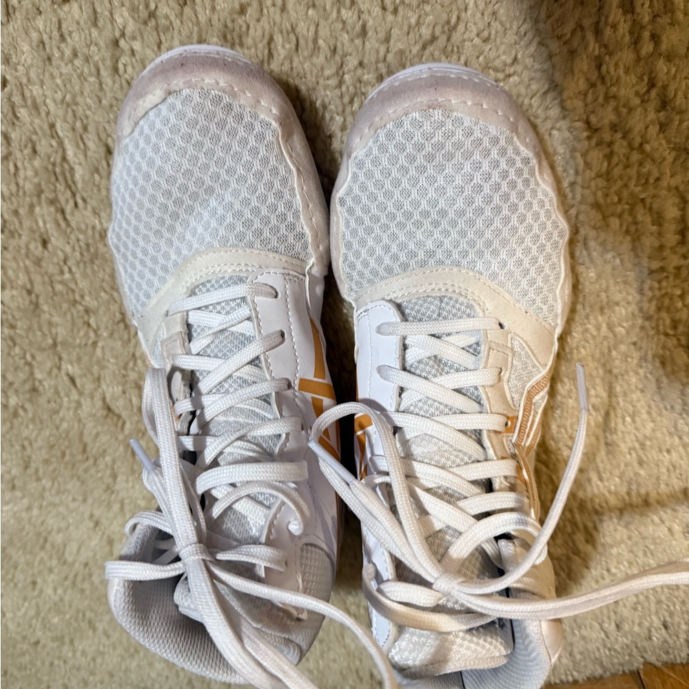 Kids ASICS Wrestling Shoes size 4.5